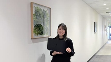 社員B